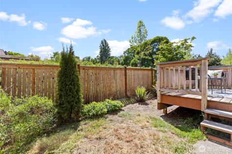 6724 34th Avenue SW Seattle WA 98126