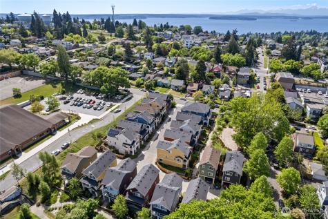6724 34th Avenue SW Seattle WA 98126