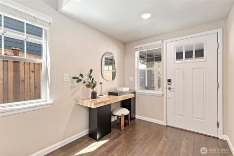 6724 34th Avenue SW Seattle WA 98126