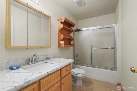 48513 144th Avenue E Eatonville WA 98328
