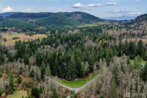 48513 144th Avenue E Eatonville WA 98328