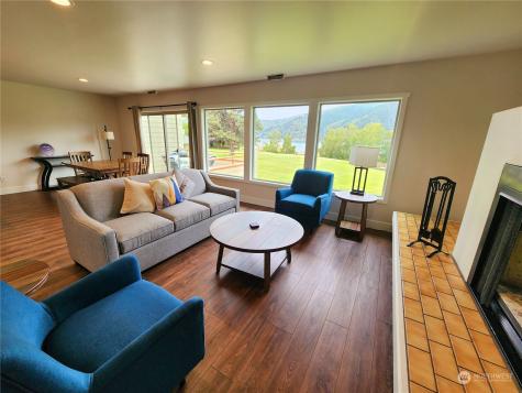 1 Lodge 627-o Manson WA 98831