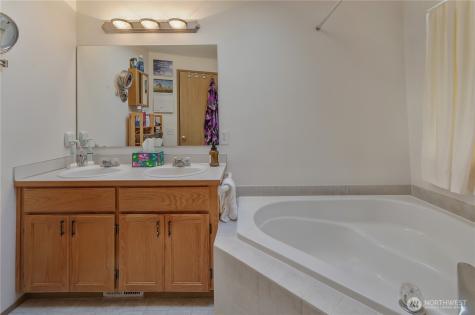 2530 187th Street E Tacoma WA 98445