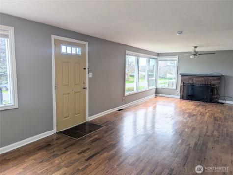 1740 6th Street Oak Harbor WA 98277