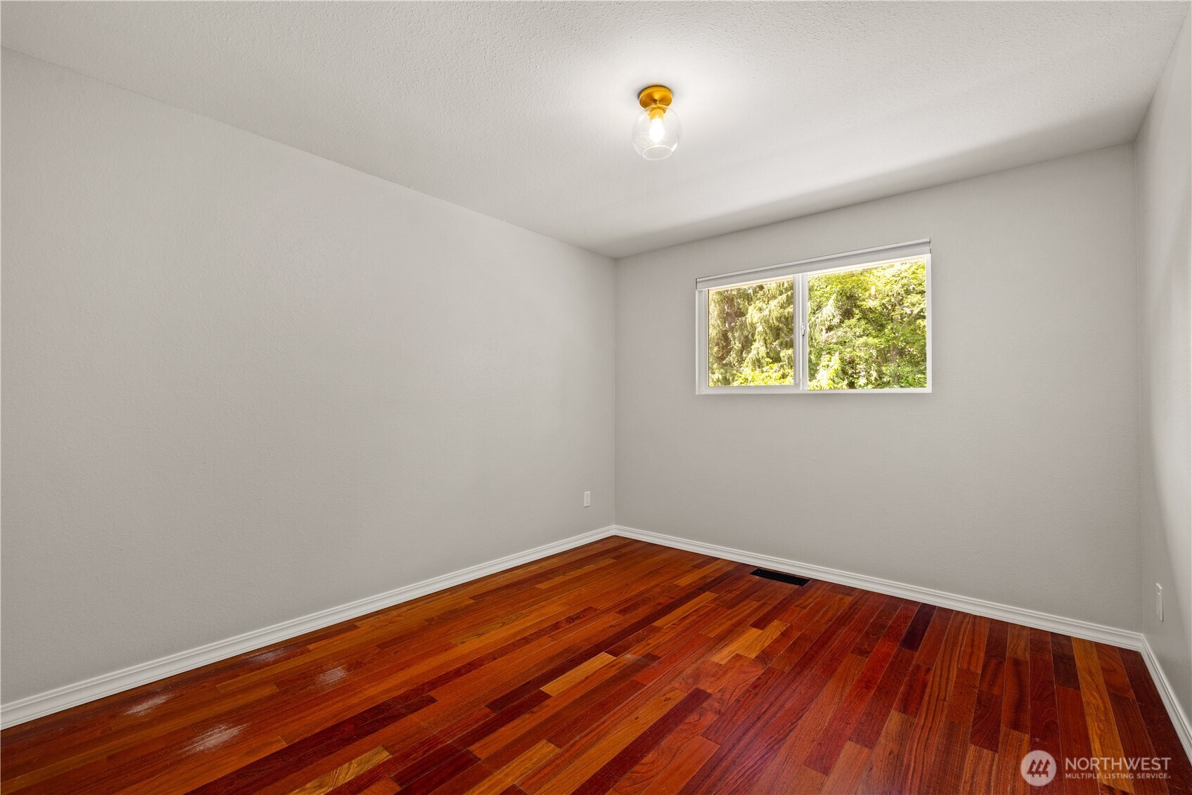 8021 181st Place SW Edmonds WA 98026