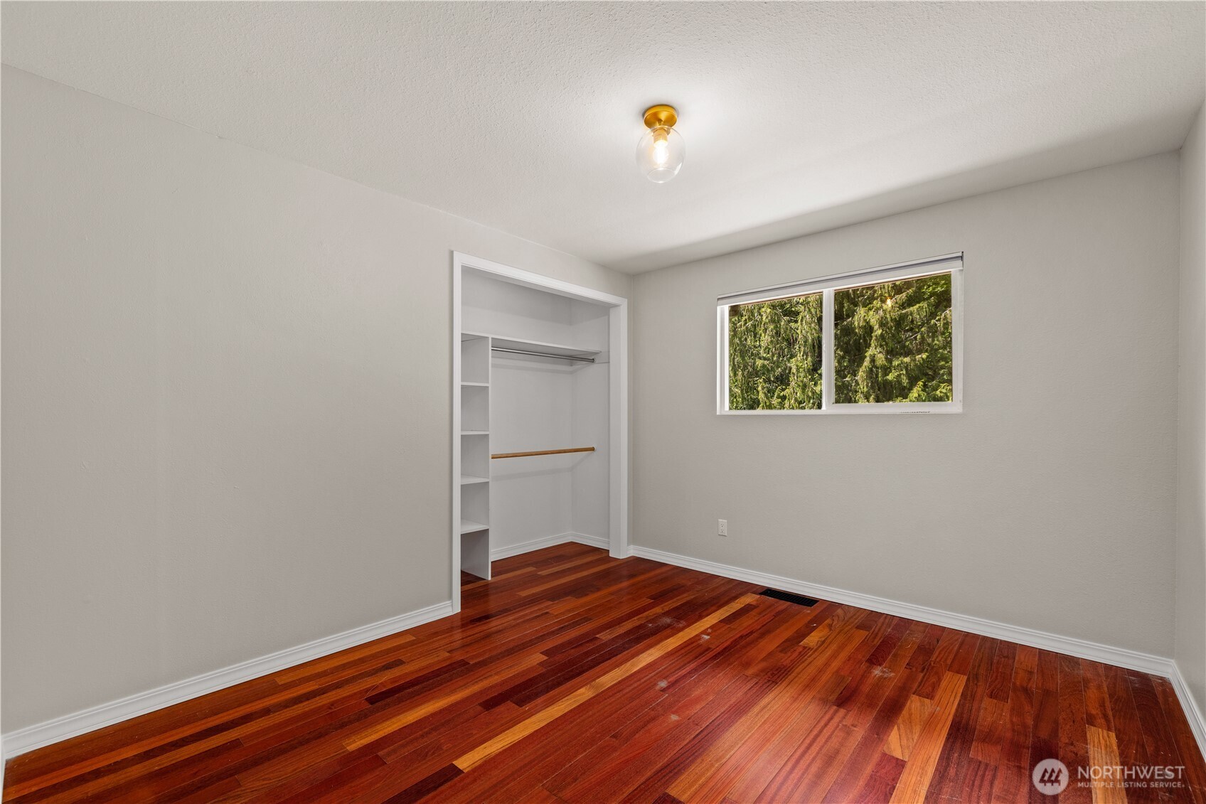 8021 181st Place SW Edmonds WA 98026