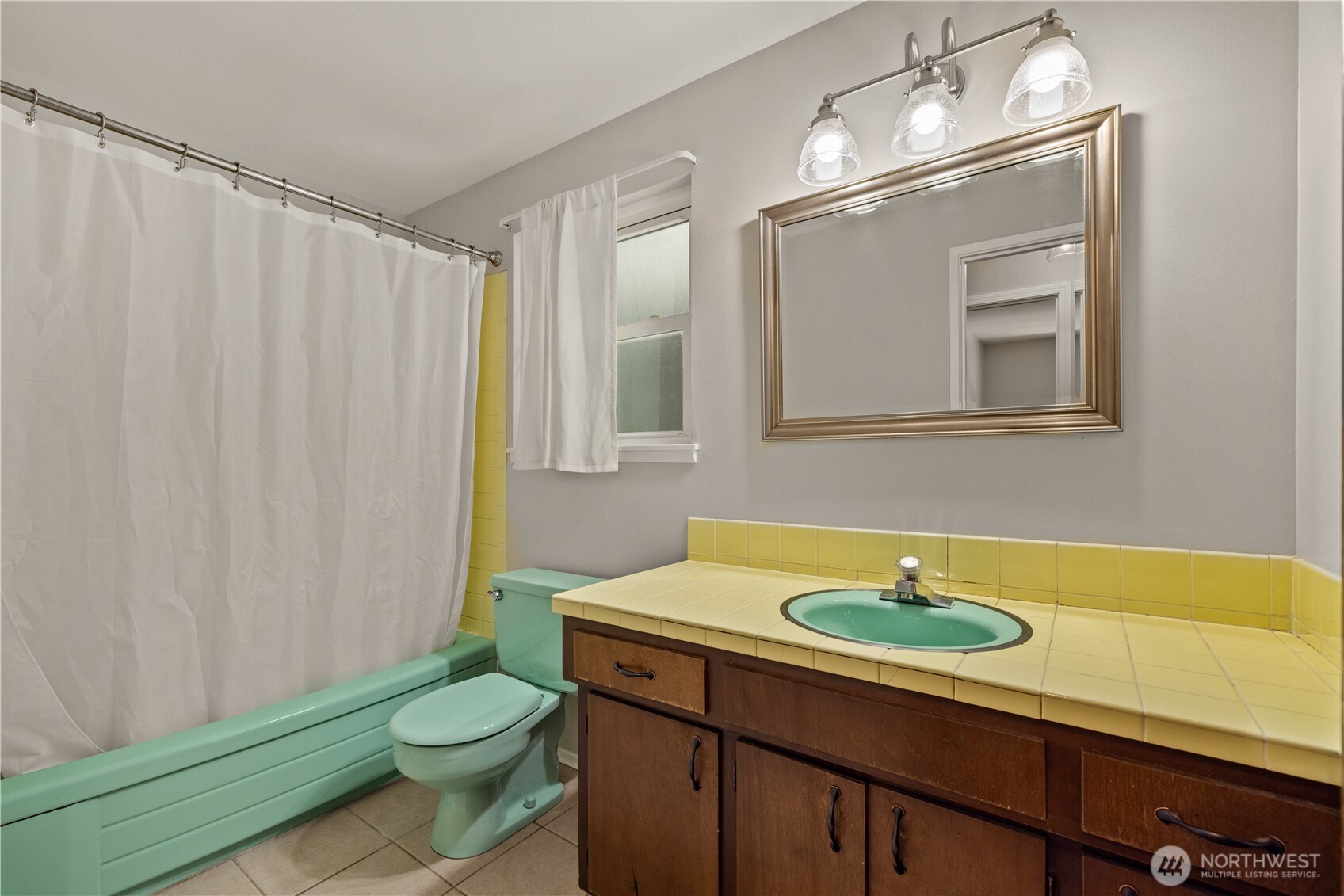 8021 181st Place SW Edmonds WA 98026