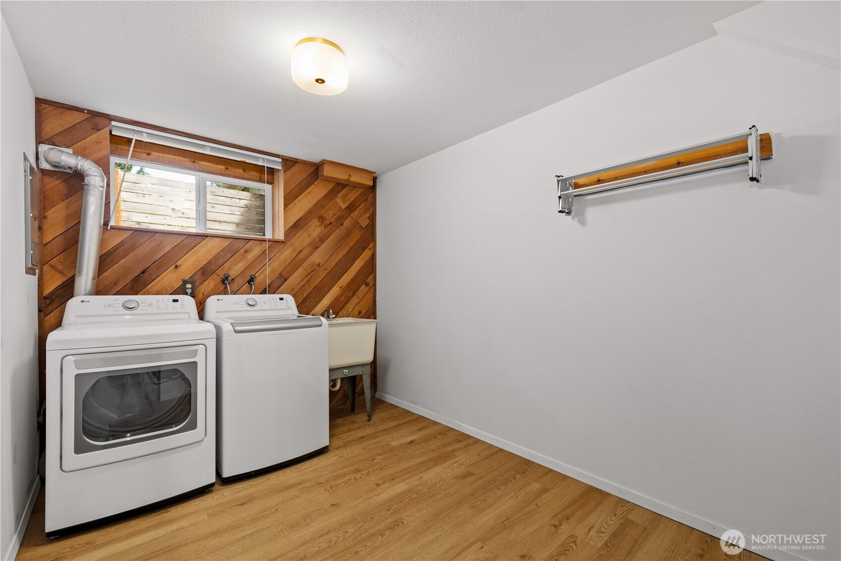 8021 181st Place SW Edmonds WA 98026