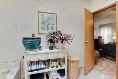 1427 100th Street SW Everett WA 98204