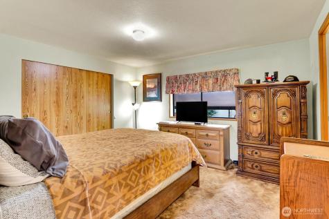 1427 100th Street SW Everett WA 98204