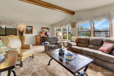 1427 100th Street SW Everett WA 98204