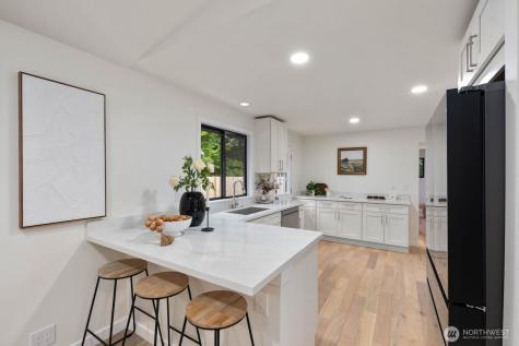 10012 8th Avenue NW Seattle WA 98177