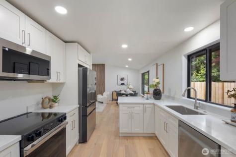 10012 8th Avenue NW Seattle WA 98177