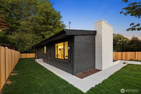 10012 8th Avenue NW Seattle WA 98177