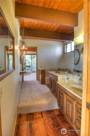 420 Lough Lane Westport WA 98595