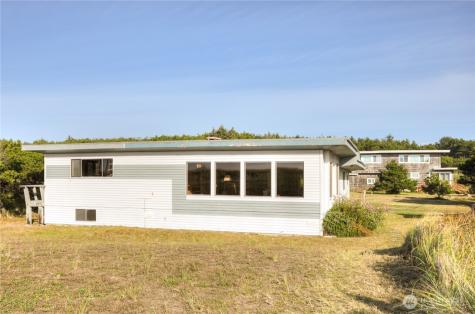 420 Lough Lane Westport WA 98595