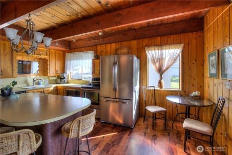 420 Lough Lane Westport WA 98595