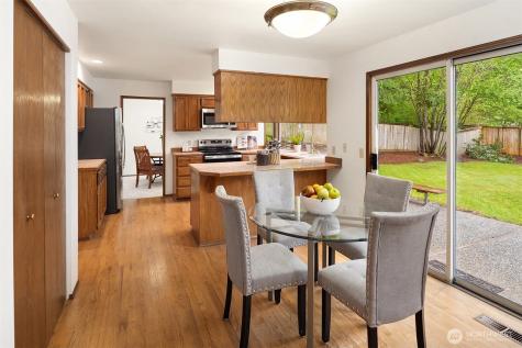 24346 SE 43rd Place Sammamish WA 98029