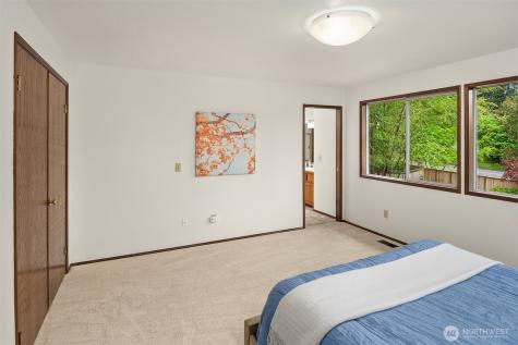 24346 SE 43rd Place Sammamish WA 98029