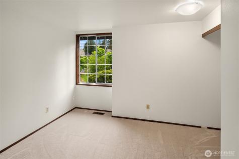 24346 SE 43rd Place Sammamish WA 98029