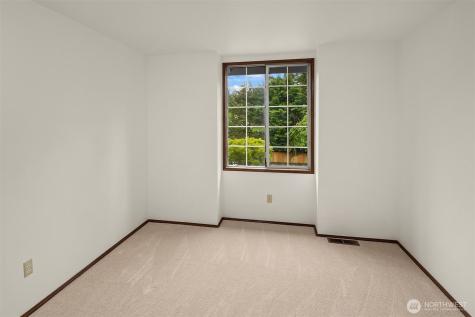 24346 SE 43rd Place Sammamish WA 98029