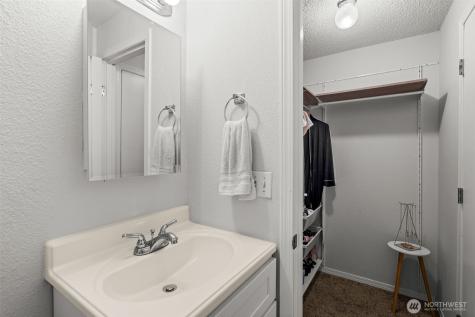 1756 S 42nd Street Tacoma WA 98418