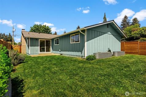 1756 S 42nd Street Tacoma WA 98418