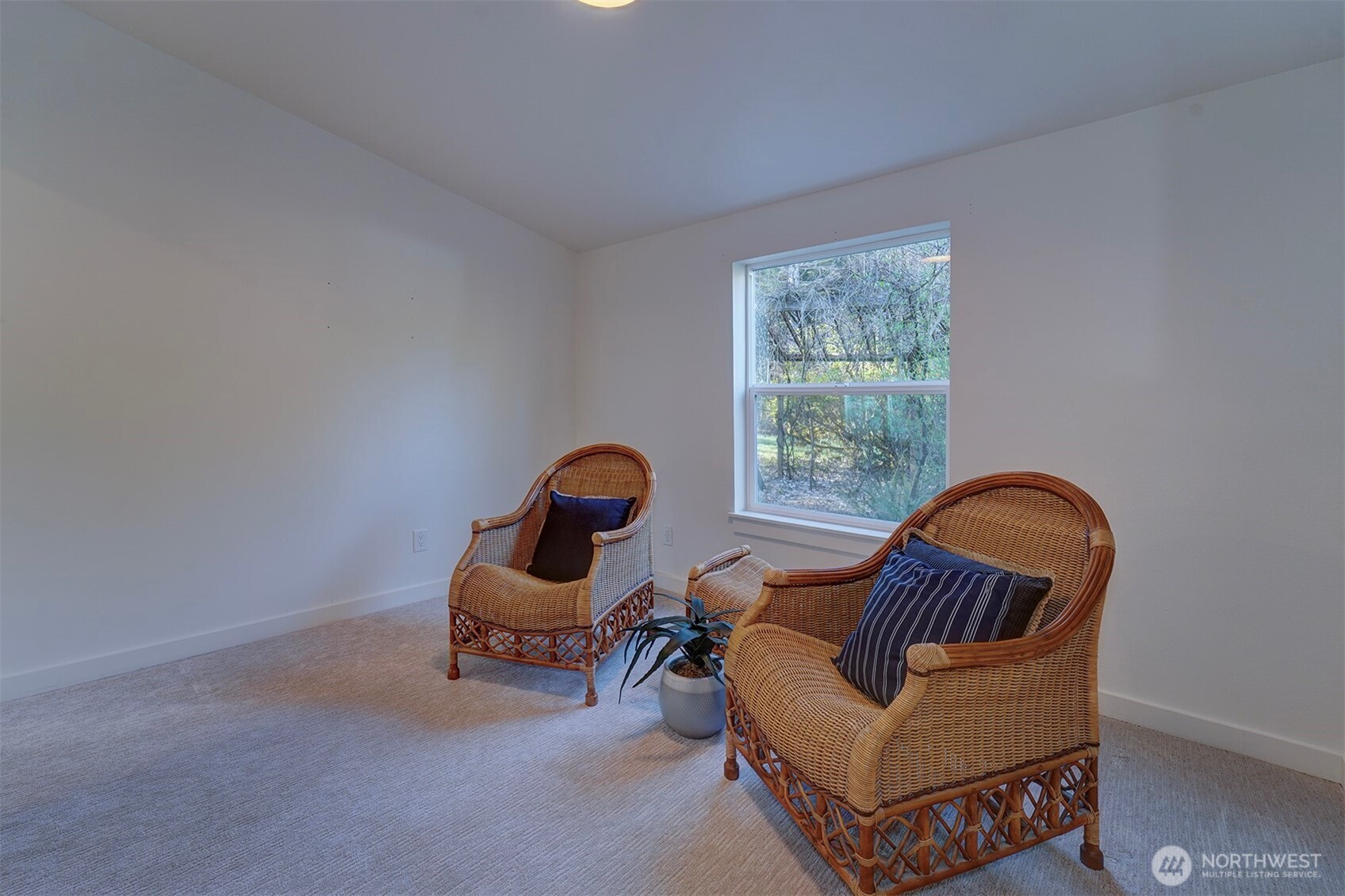 42 E Mossflower Lane Grapeview WA 98546