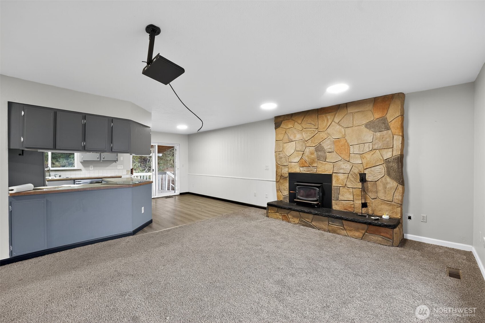 38821 N Newport Highway Elk WA 99009