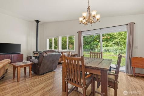 2021 Doe Drive Oak Harbor WA 98277