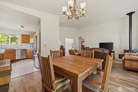 2021 Doe Drive Oak Harbor WA 98277