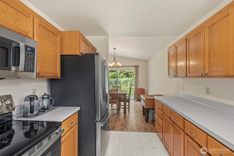 2021 Doe Drive Oak Harbor WA 98277