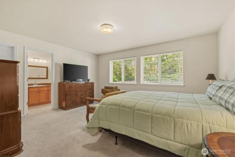 2021 Doe Drive Oak Harbor WA 98277