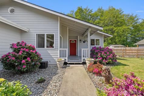 2021 Doe Drive Oak Harbor WA 98277