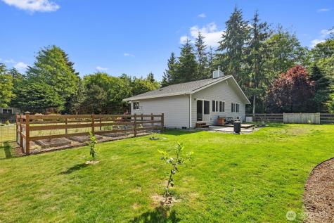 2021 Doe Drive Oak Harbor WA 98277