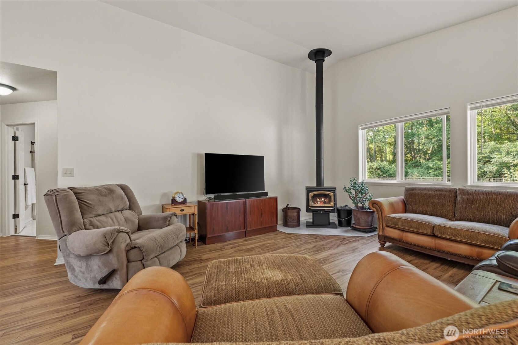 2021 Doe Drive Oak Harbor WA 98277