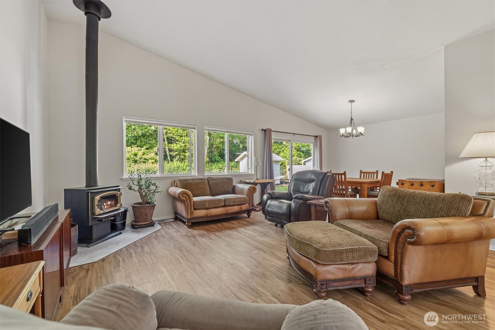 2021 Doe Drive Oak Harbor WA 98277