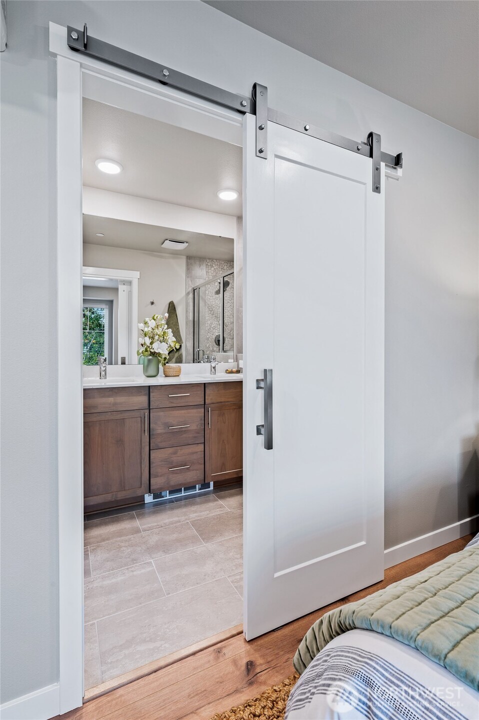 14424 Madison Way Lynnwood WA 98087