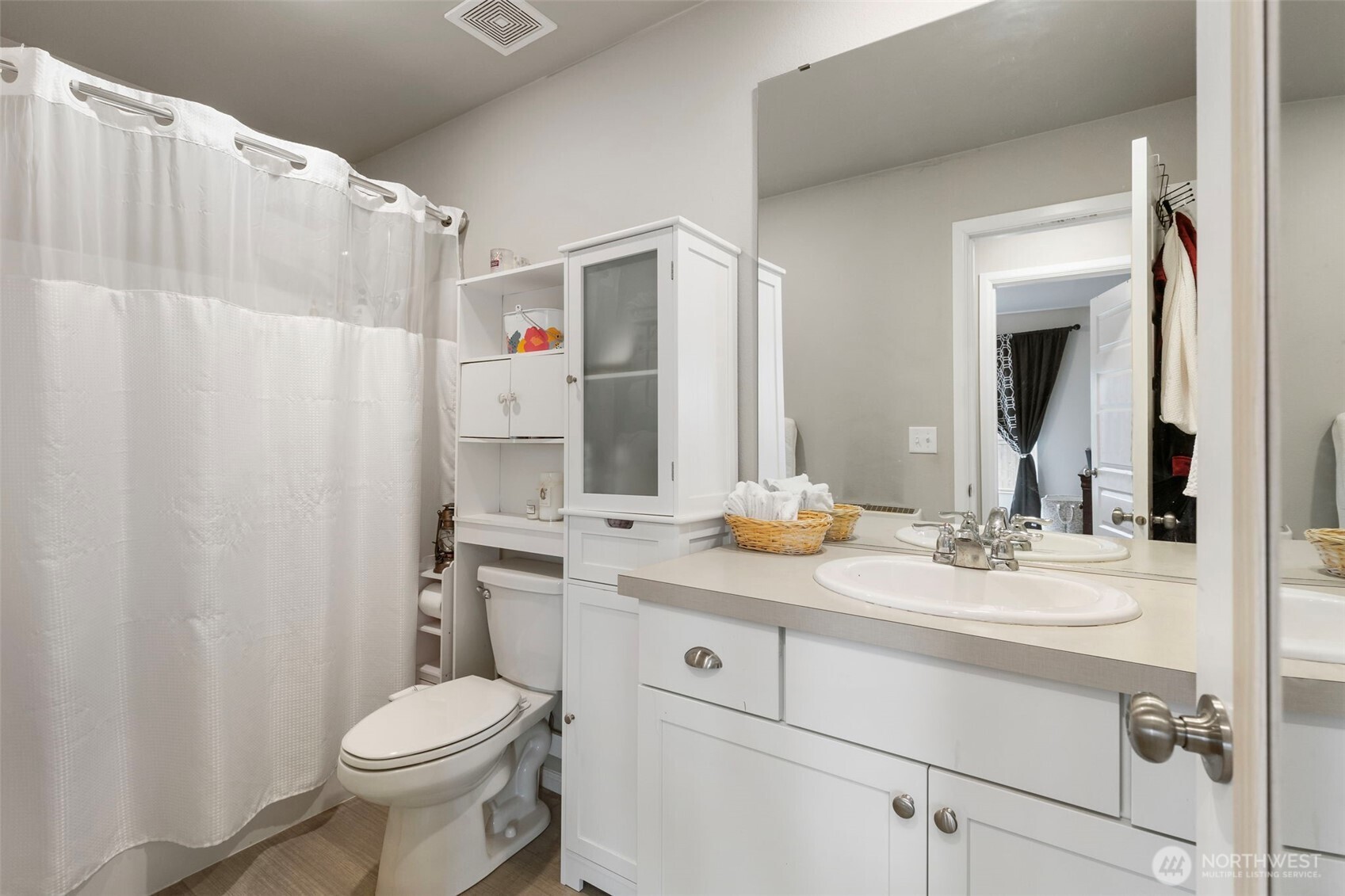 962 Thrush Court SE Port Orchard WA 98366