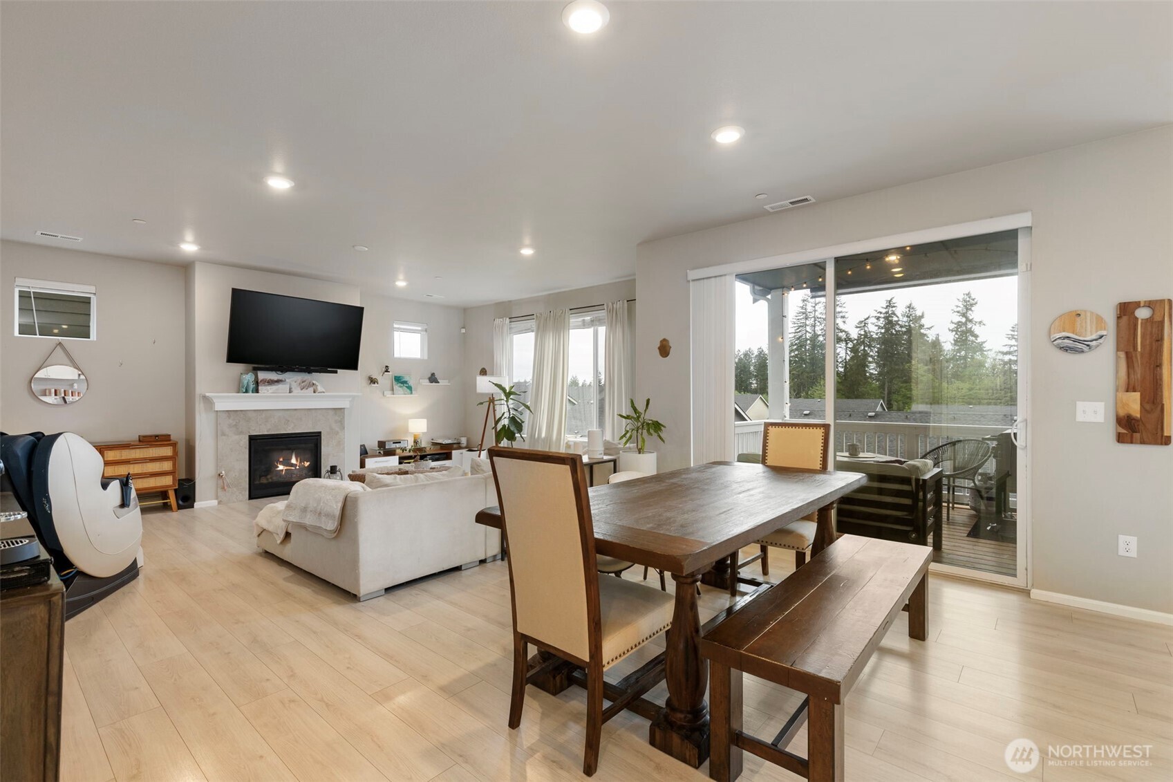 962 Thrush Court SE Port Orchard WA 98366