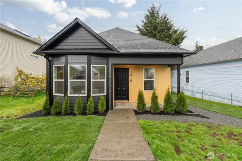 1315 E Marine View Drive Everett WA 98201