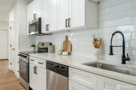 1315 E Marine View Drive Everett WA 98201