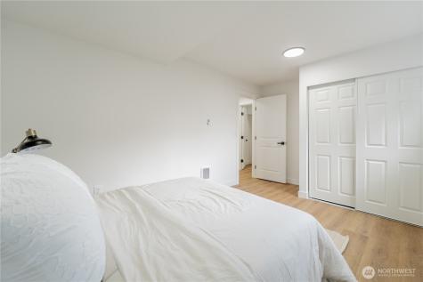 1315 E Marine View Drive Everett WA 98201