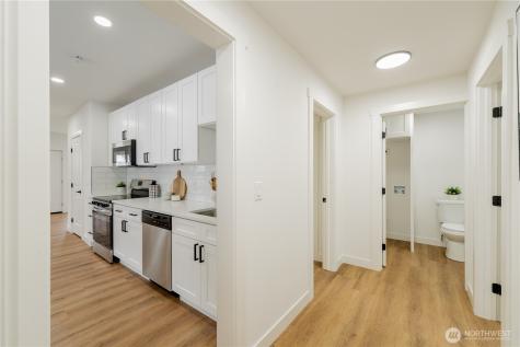 1315 E Marine View Drive Everett WA 98201