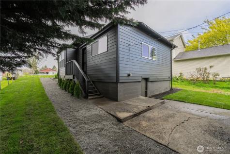 1315 E Marine View Drive Everett WA 98201