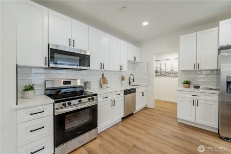 1315 E Marine View Drive Everett WA 98201