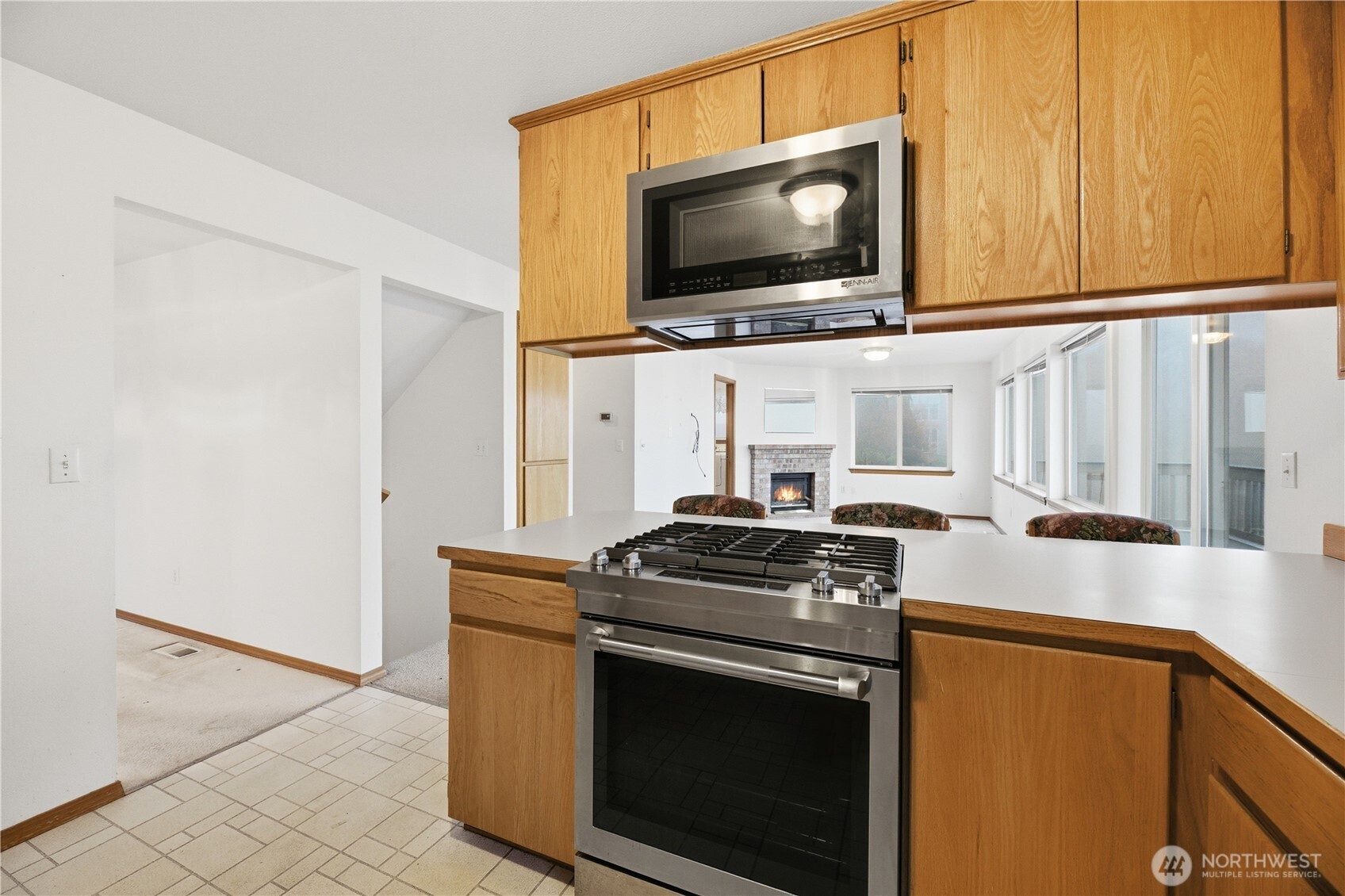 1924 5th Street SE Puyallup WA 98372