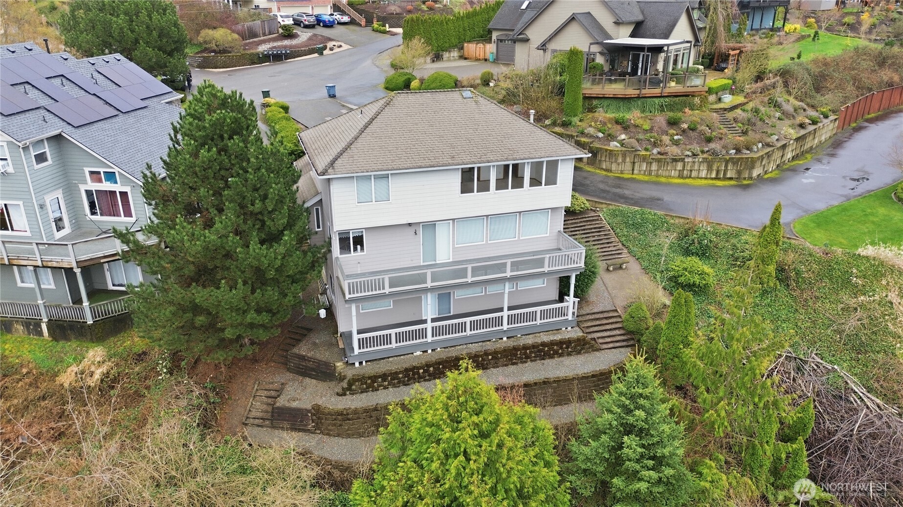 1924 5th Street SE Puyallup WA 98372