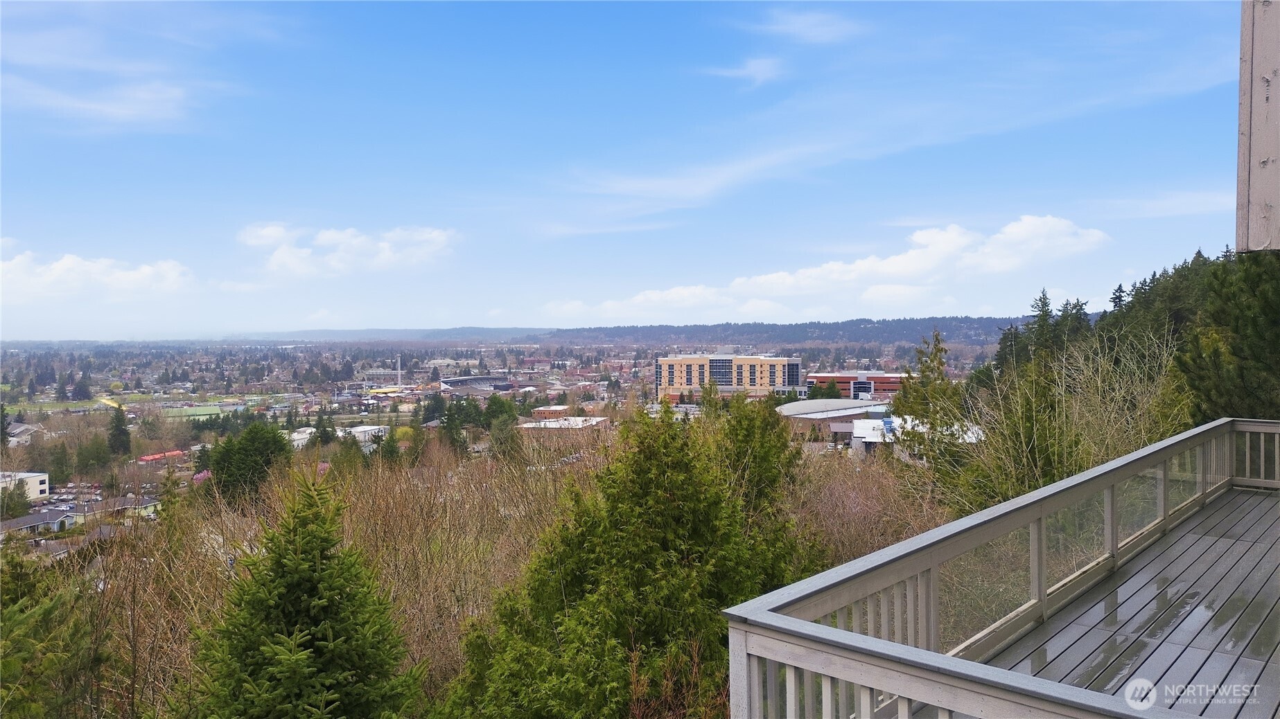 1924 5th Street SE Puyallup WA 98372