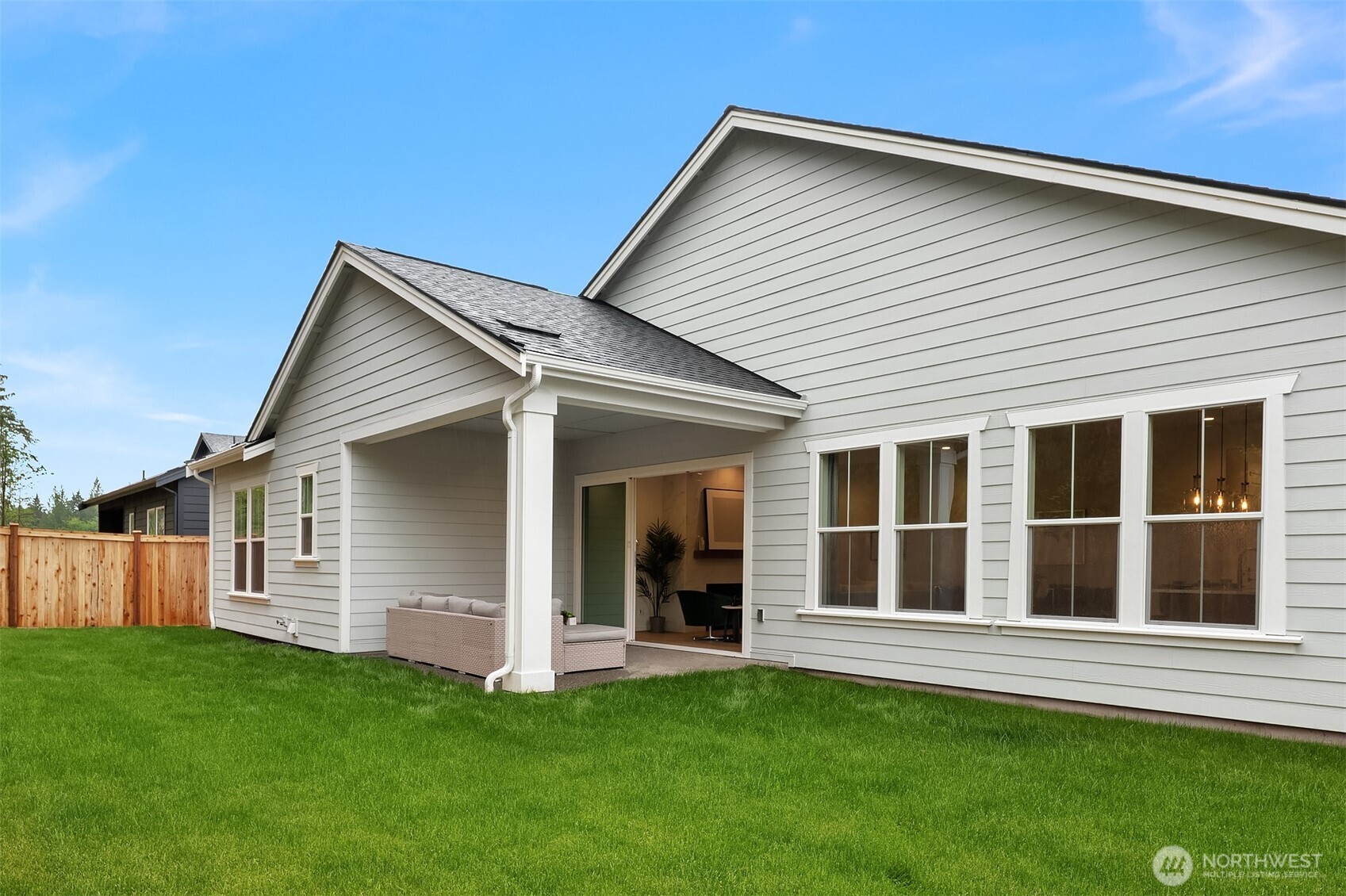 33954 Buckeye Avenue SE Black Diamond WA 98010
